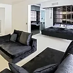 Damianii Luxury Boutique & 5*
