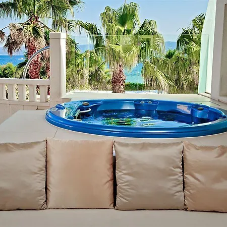 Damianii Luxury Boutique & Hotel