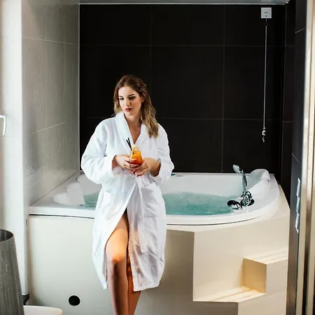 Hotel Damianii Luxury Boutique & 5*