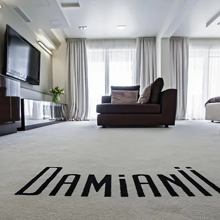 Damianii Luxury Boutique & 5* 오미스