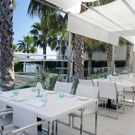 Damianii Luxury Boutique & Omis