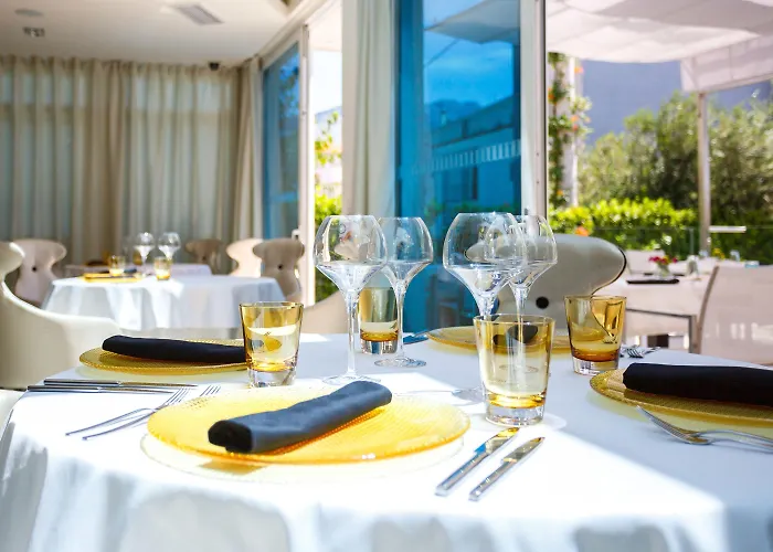 Ξενοδοχείο Damianii Luxury Boutique &